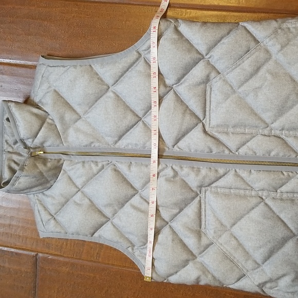 J. Crew Womens Light Grey Down Puffer Vest Jacket Quilt Print Sleevless - Picture 10 of 13